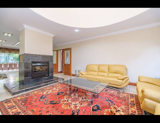 5 BEDROOM HOUSE FOR SALE IN HURLINGHAM MANOR